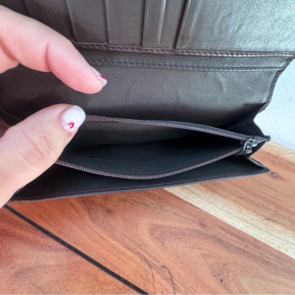 Gucci Dark Brown Embossed Leather Clutch - Picture 9 of 9
